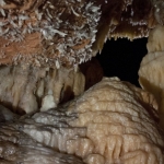 dantelarii-in-pestera-cu-cristale_49665700