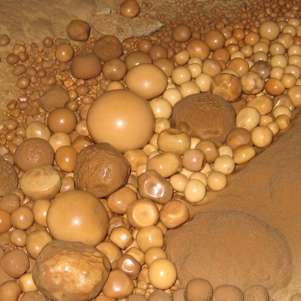 poza-perle-de-pestera