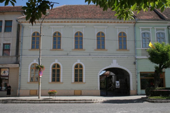 Muzeul-de-Istorie-a-Breslelor-din-Targu-Secuiesc-20110120161821
