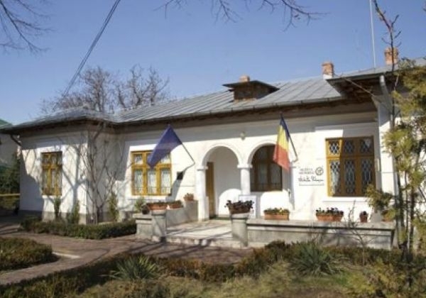 06.casa-nichita-stanescu