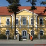 Castelul-Bathyanyi-din-Alesd-20110502161829