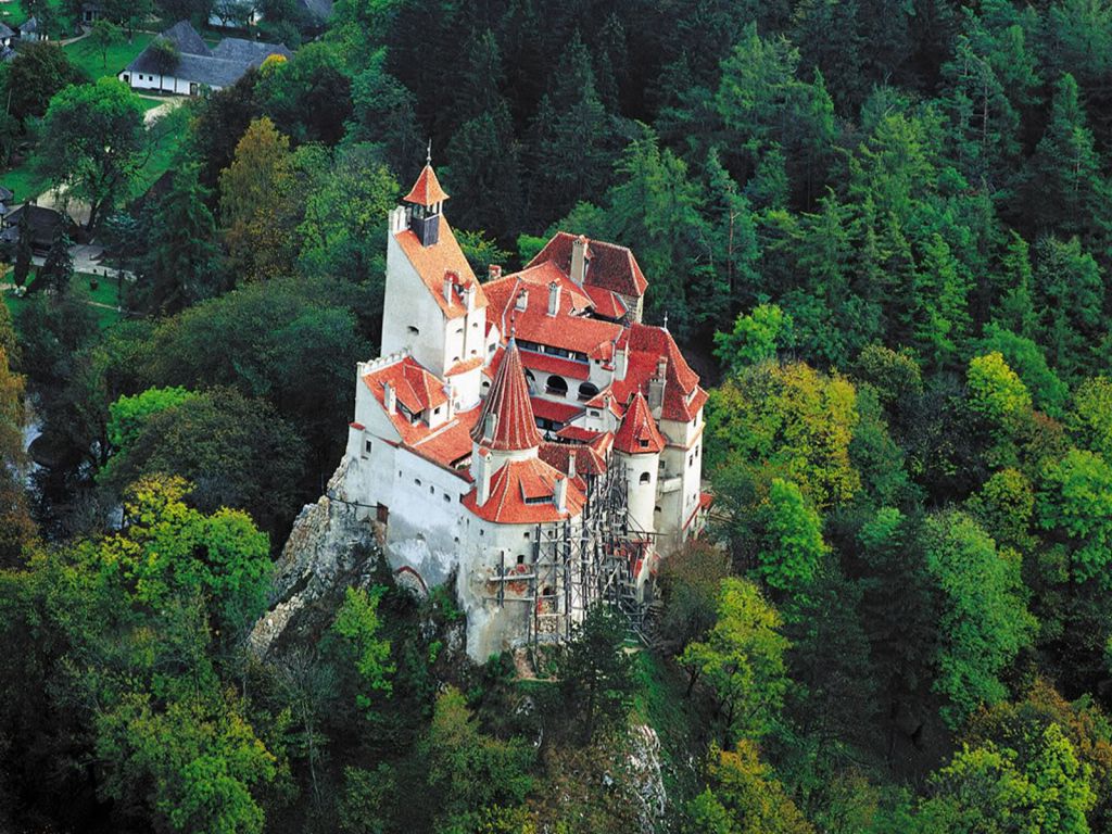 castelul-bran-vazut-de-sus