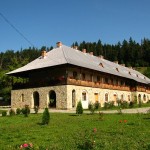 Manastirea-Almas-20101203133359