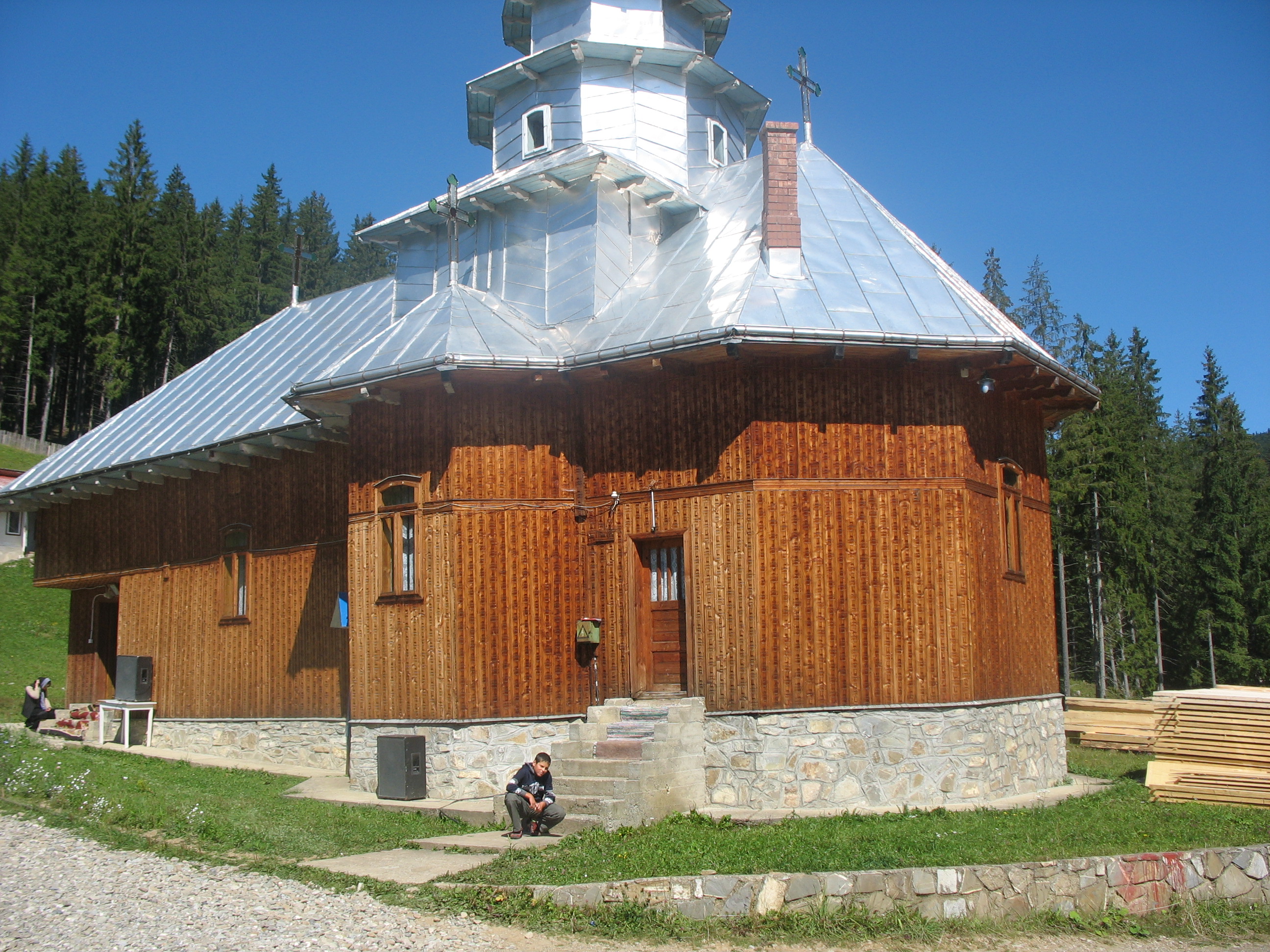 117712_manastirea-pestele