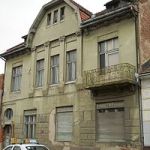 200px-Palatul_Tribunei