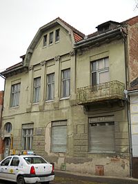 200px-Palatul_Tribunei
