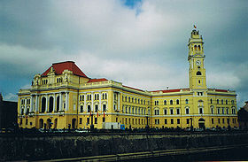 280px-OradeaTownHall