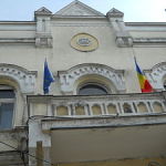 300px-Fațada_palatului_Andrenyi