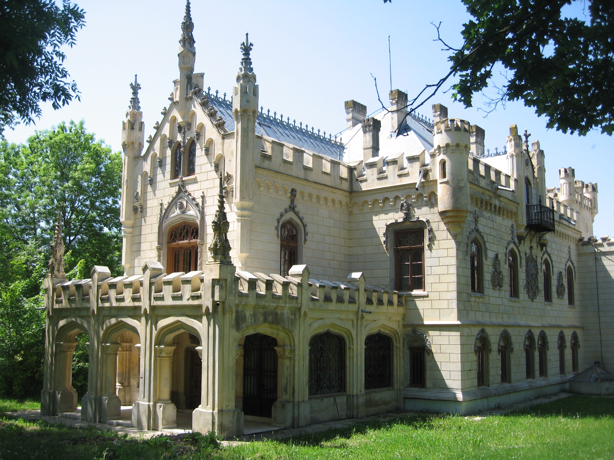 Castelul_Sturdza_din_Miclăuşeni3