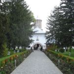 Manastirea_Samurcasesti_-_intrarea