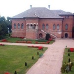 Palatul-Mogosoaia-1-550x415