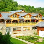 manastirea carnu turism buzau
